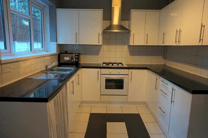 2 Bedroom End Of Terrace House To Rent In Caroline Street, Newport, NP20