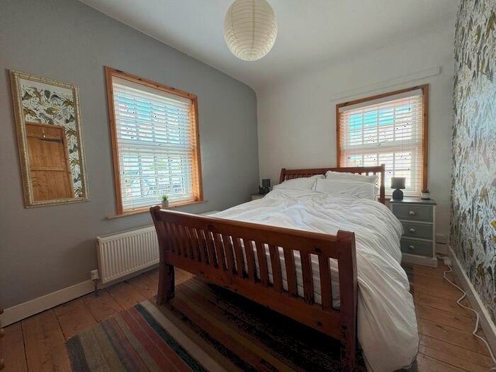 2 Bedroom House To Rent In Character Cottage In Stoborough, BH20