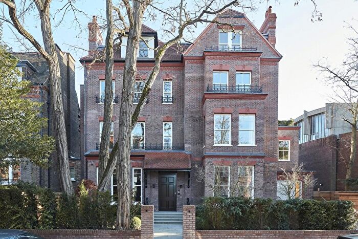 2 Bedroom Apartment For Sale In Maresfield Gardens, Hampstead, NW3
