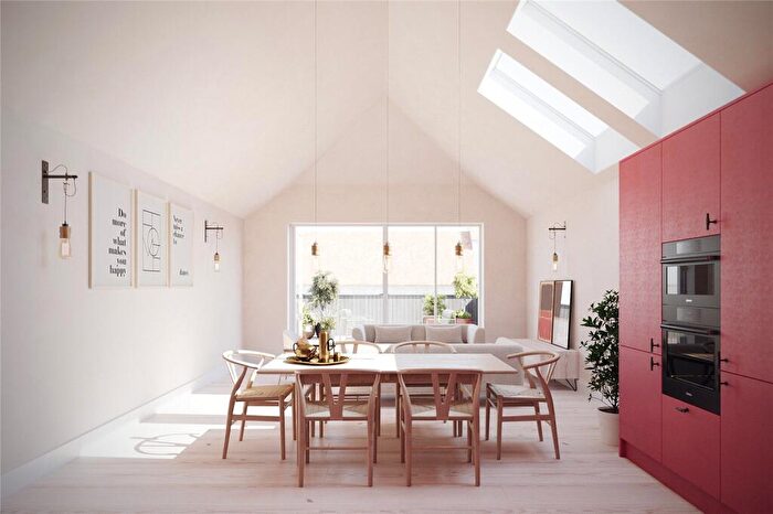 2 Bedroom Apartment For Sale In Harts Yard, Farnham, Surrey, GU9