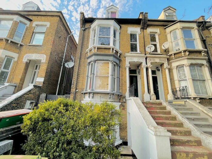 2 Bedroom Flat To Rent In Romford Road, E7