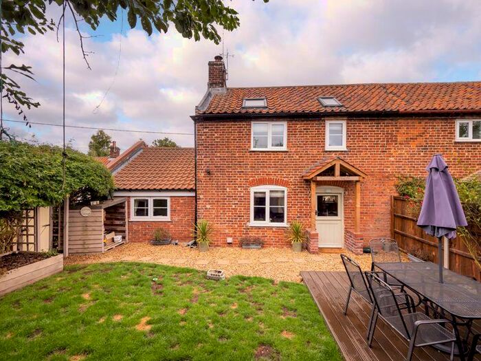 3 Bedroom Semi-Detached House For Sale In Ingham Corner, Ingham, NR12