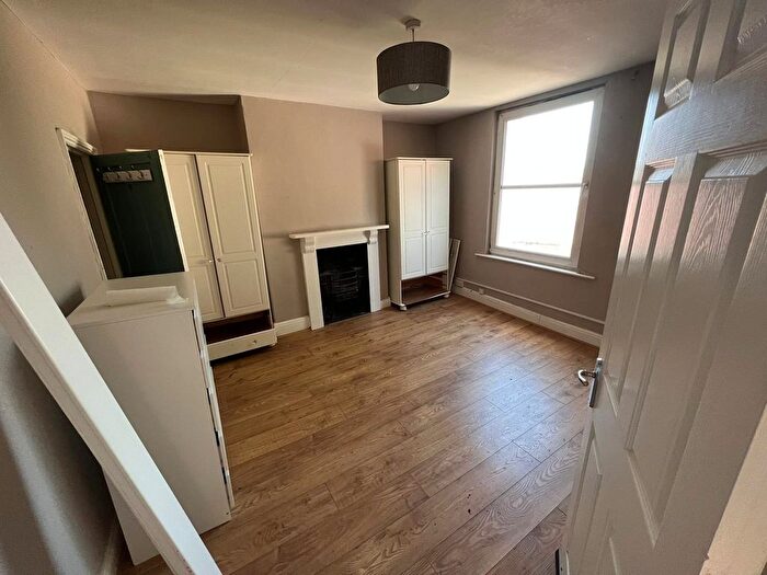 1 Bedroom Flat To Rent In Felix Road, Bristol, BS5