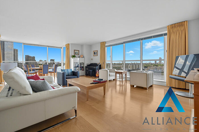 2 Bedroom Apartment For Sale In Belgrave Court, Westferry Circus, Canary Wharf, London, E14