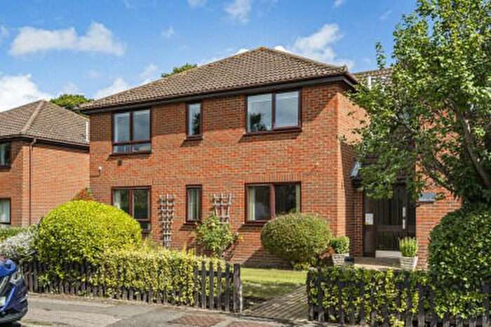 2 Bedroom Retirement Property For Sale In Ashtead Village, KT21