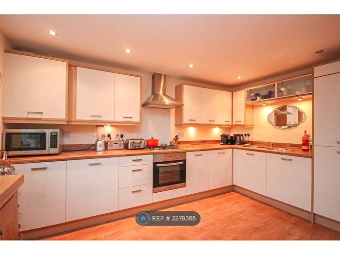6 Bedroom Terraced House To Rent In Wood Mead, Bristol, BS16