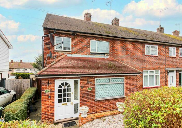3 Bedroom Semi-Detached House To Rent In Colebrook Lane, Loughton, IG10