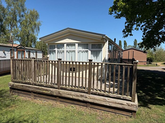 2 Bedroom Caravan For Sale In Willerby Granada, Waveney Valley Lakes, Wortwell, Norfolk, IP20