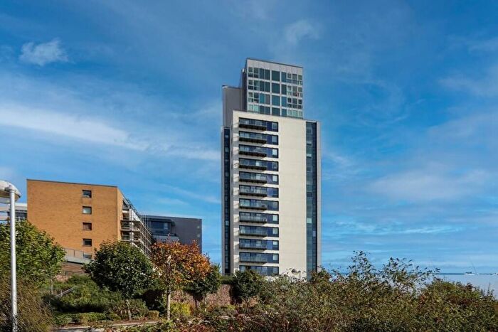 2 Bedroom Flat To Rent In Pendeen House, Ferry Court, Cardiff, CF11