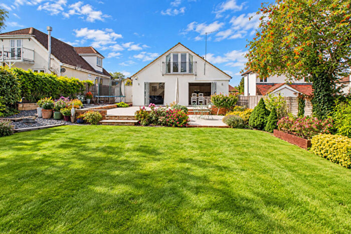 4 Bedroom Detached House For Sale In High Ridge Road, Hemel Hempstead, HP3