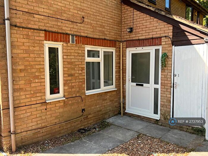 Studio To Rent In Bader Gardens, Slough, SL1