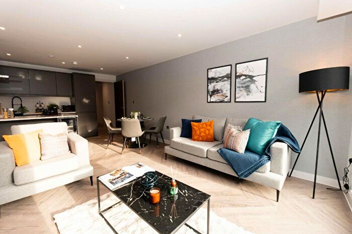 2 Bedroom Apartment To Rent In Duke Street, Liverpool, Merseyside, L1