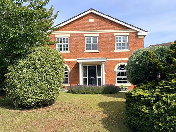 5 Bedroom Detached House For Sale In Teal Lane, Lytham St Annes, FY8