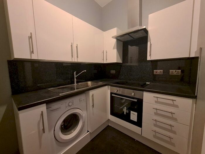 2 Bedroom Flat To Rent In Ralston Street, Paisley, Renfrewshire PA1