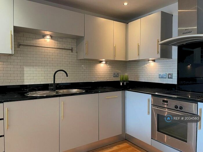 2 Bedroom Flat To Rent In Armouries Way, Leeds, LS10