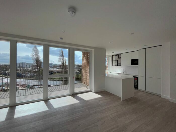 2 Bedroom Flat To Rent In Alperton, London, HA0