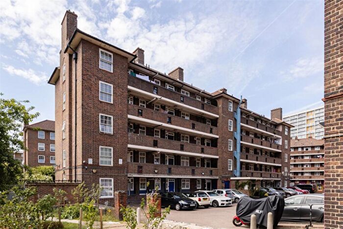 2 Bedroom Flat For Sale In Devons Road, London, E3