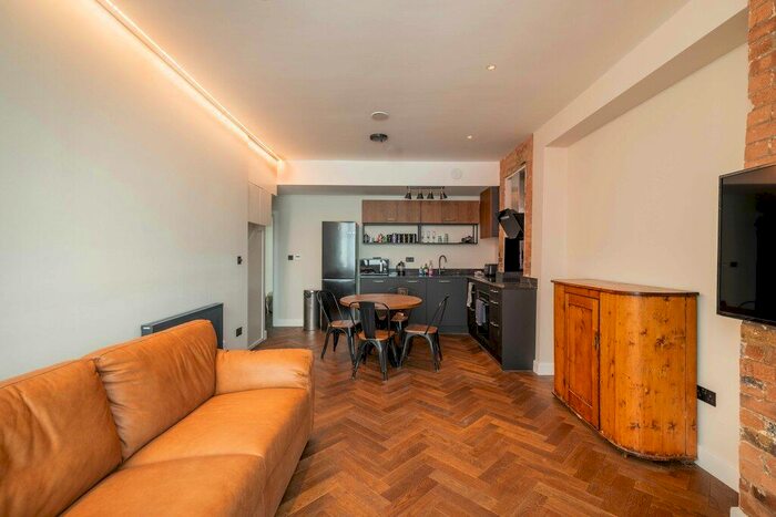 2 Bedroom Flat To Rent In Dawes Road, Fulham, SW6