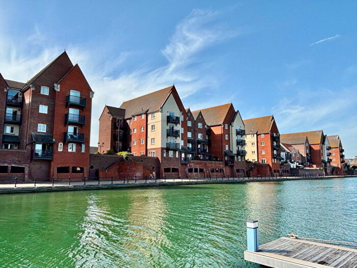 2 Bedroom Apartment To Rent In Madeira Way, Eastbourne, BN23