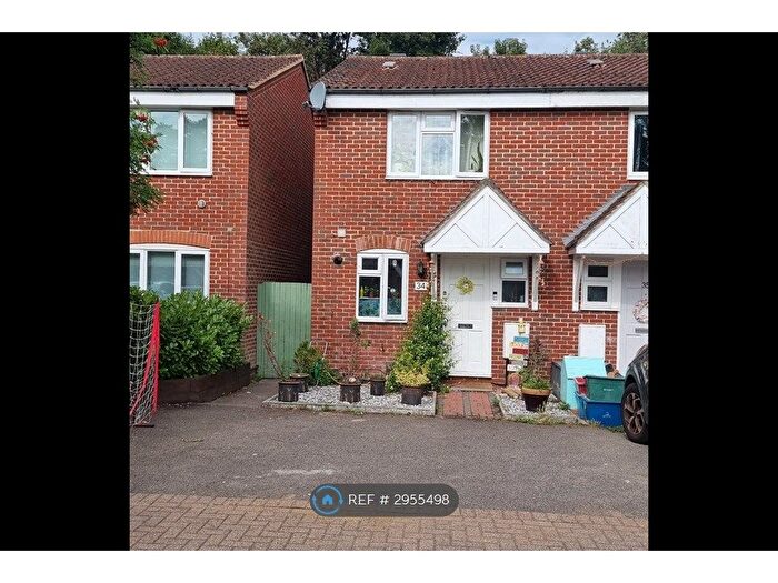 2 Bedroom End Of Terrace House To Rent In Bankside Close, Isleworth, TW7