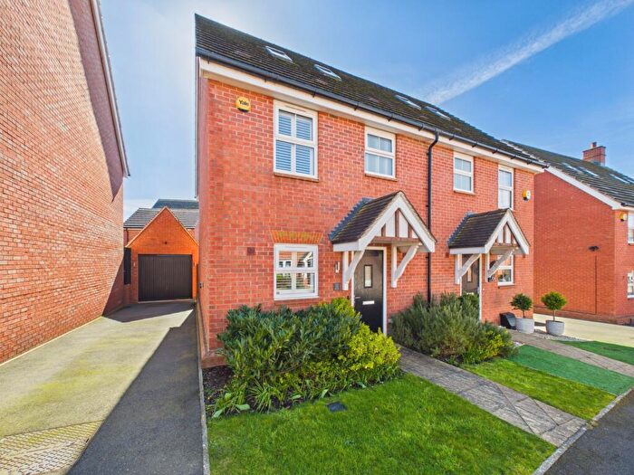 3 Bedroom Semi Detached House For Sale In Folly Way Boughton, Boughton, Northampton, Northamptonshire, NN2