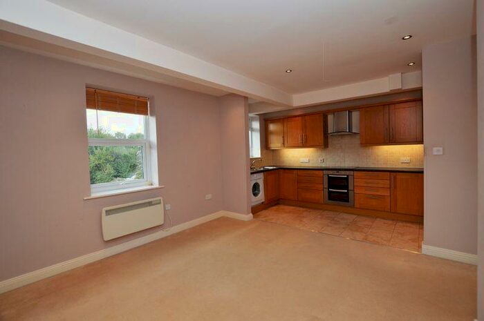 2 Bedroom Maisonette To Rent In Longland, Salisbury, SP2