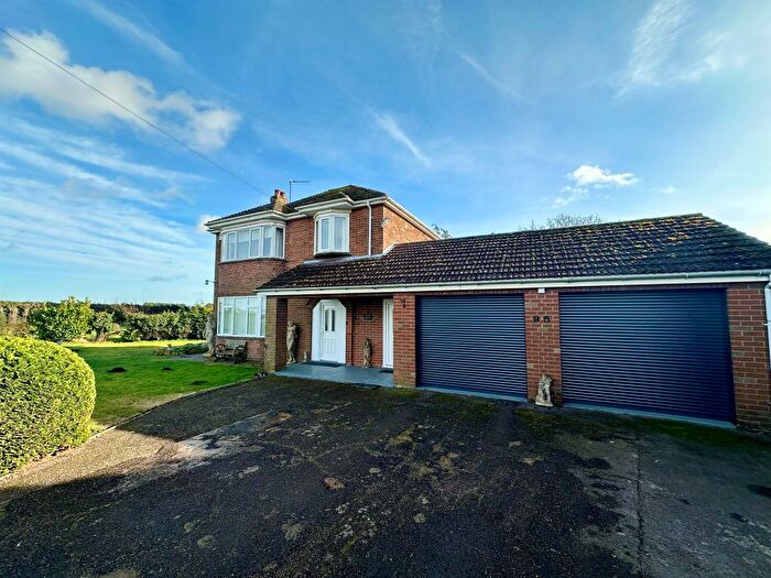 3 Bedroom Detached House For Sale In The Wroe, Emneth, Wisbech, PE14