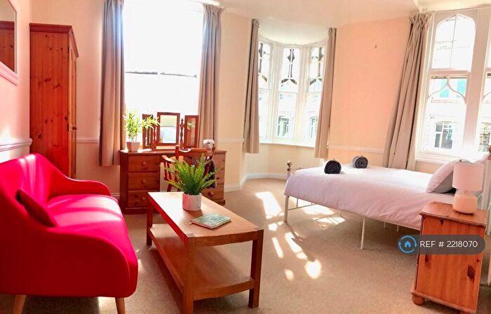 3 Bedroom Flat To Rent In Digby Chambers, Bournemouth, BH1