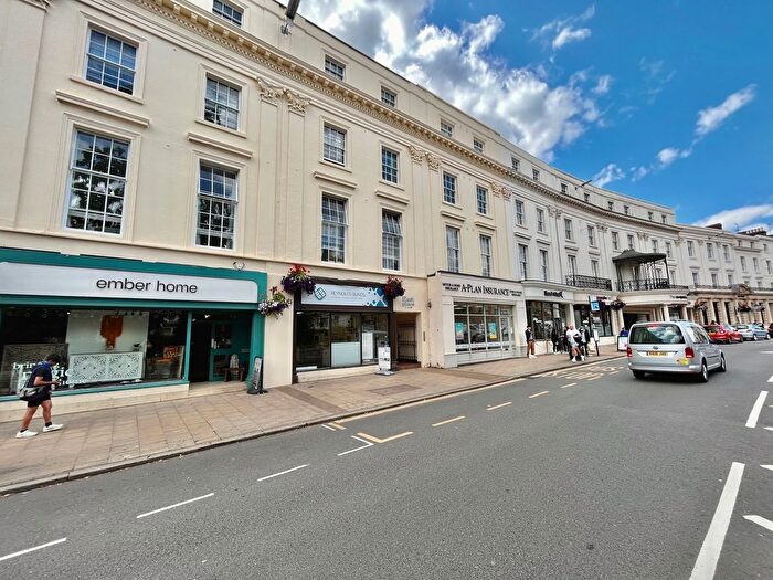 1 Bedroom Flat To Rent In A Parade, Leamington Spa, CV32