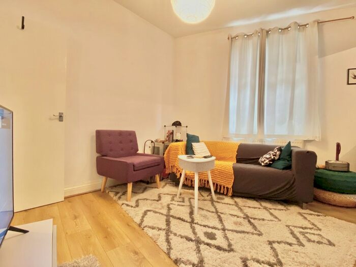 1 Bedroom Flat To Rent In Tooting, SW17