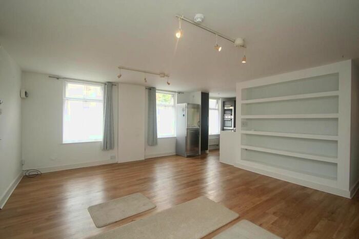 1 Bedroom Flat To Rent In Robert Street, Harrogate, HG1