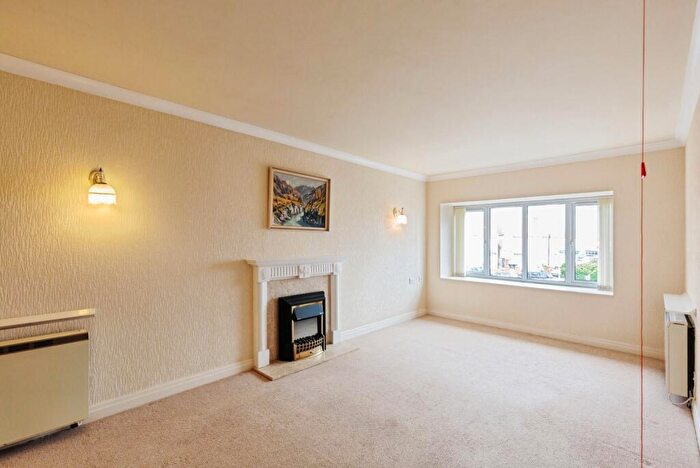 1 Bedroom Apartment For Sale In Sandringham Lodge, Crescent West, FY5
