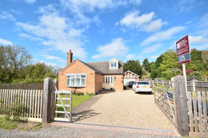 3 Bedroom Detached House For Sale In Floral Villas, Sutton-On-Trent, Newark, NG23