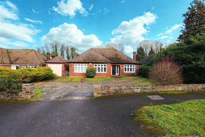 5 Bedroom Detached Bungalow For Sale In Gilhams Avenue, Banstead, SM7