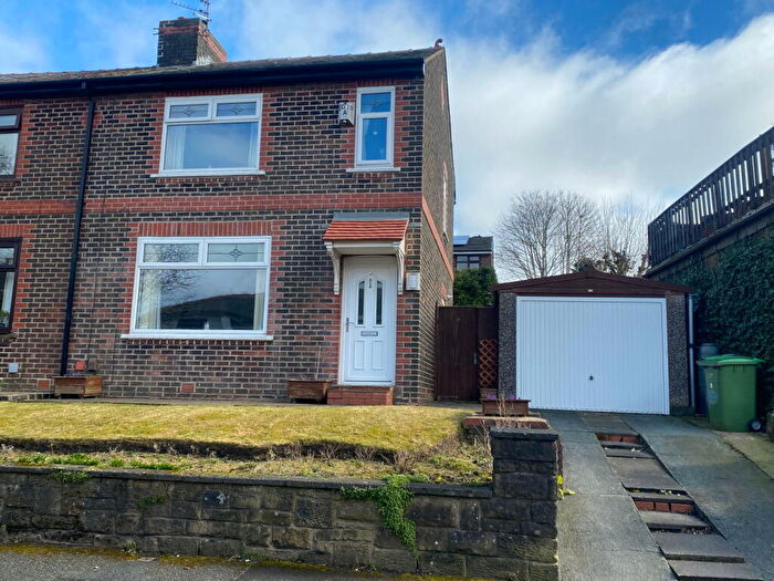 3 Bedroom Semi-Detached House For Sale In Sunfield Avenue, Moorside, OL4