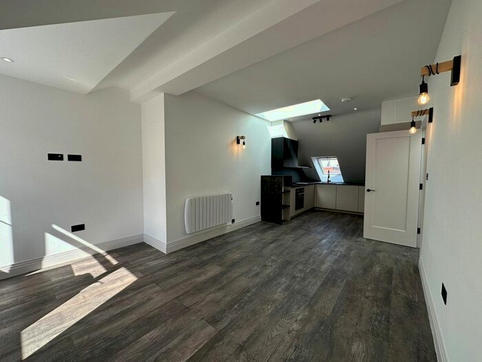 2 Bedroom Flat To Rent In Millers Terrace, London, E8