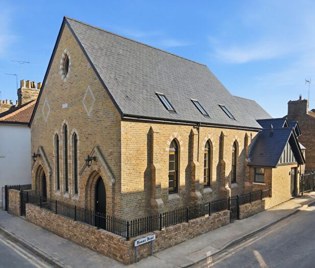 2 Bedroom Terraced House For Sale In Hall Street, Chelmsford, CM2