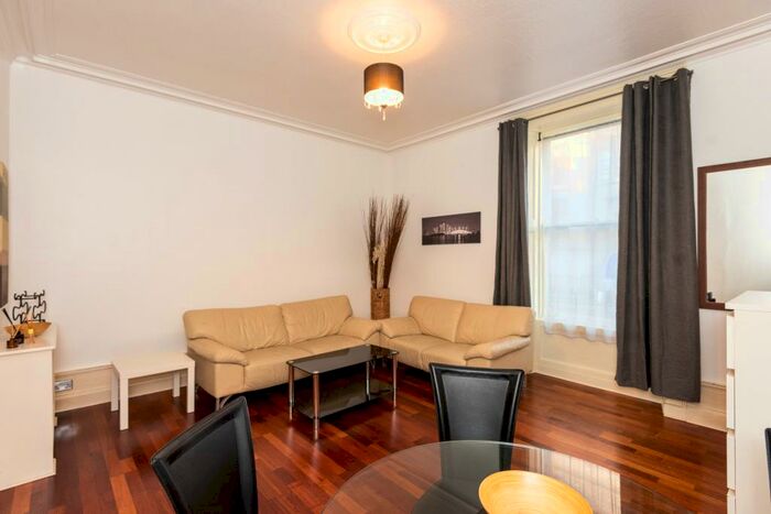 1 Bedroom Flat To Rent In Crown Street, The City Centre, Aberdeen, AB11