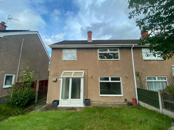3 Bedroom House To Rent In Bunting Close, Ilkeston, DE7