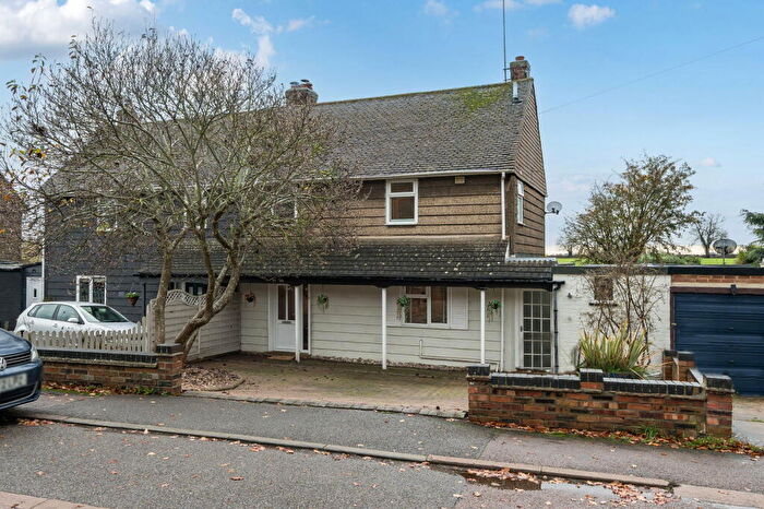 3 Bedroom Semi Detached House For Sale In Brooke Road, Oakham, LE15