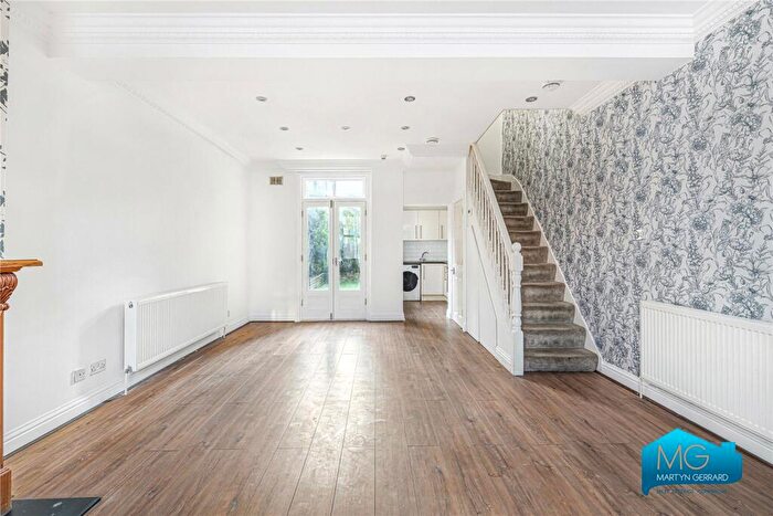 3 Bedroom End Of Terrace House To Rent In Birkbeck Road, North Finchley, London, N12