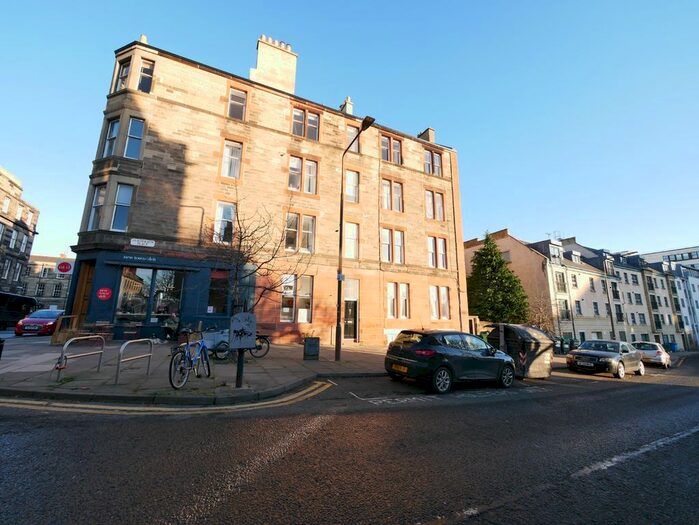 3 Bedroom Flat To Rent In Henderson Place, Canonmills, Edinburgh, EH3
