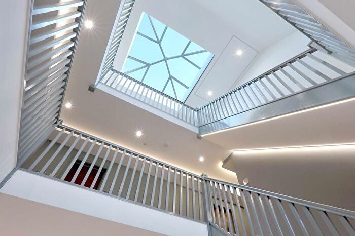 6 Bedroom Detached House To Rent In Burgess Wood Road South, Beaconsfield, Buckinghamshire, HP9