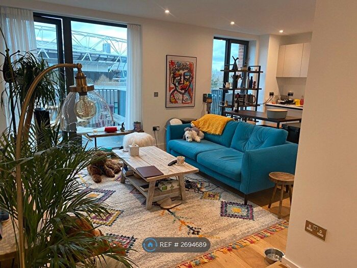 1 Bedroom Flat To Rent In Wild Flower Gardens, London, E3