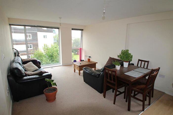2 Bedroom Apartment To Rent In Reresby Court, Cardiff, CF10