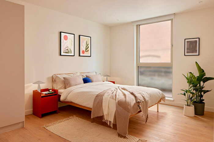 3 Bedroom Flat To Rent In The Meander, Fyfe Lane, Bonnington, Edinburgh, City Of Edinburgh, EH6