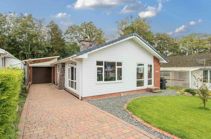 3 Bedroom Bungalow For Sale In Cortay Park, Llanyre, Llandrindod Wells, Powys, LD1