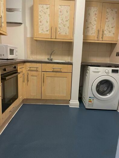 1 Bedroom Flat To Rent In Spurway Parade, Woodford Avenue, Ilford, London, IG2