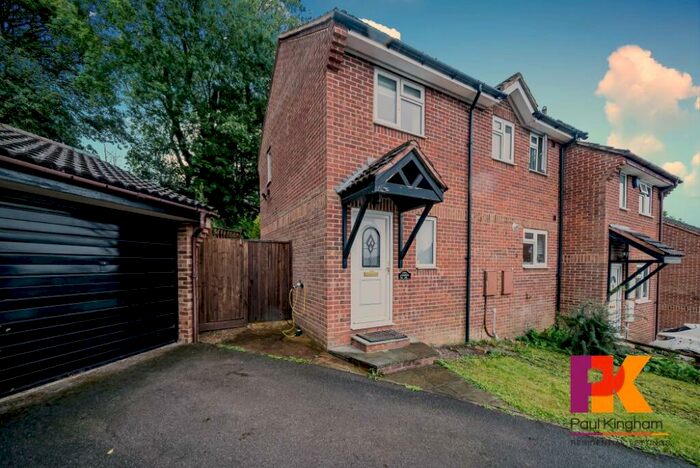 3 Bedroom Semi-Detached House To Rent In Dunwood Rise, High Wycombe, HP13