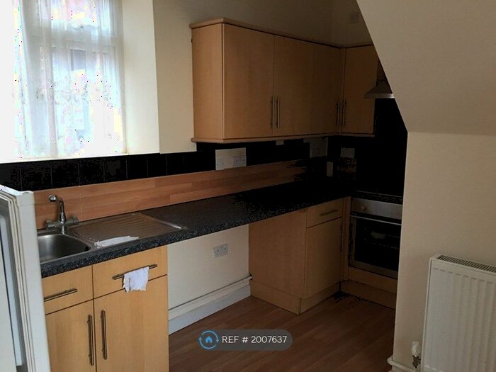 2 Bedroom Flat To Rent In Awson Street, Coventry, CV6